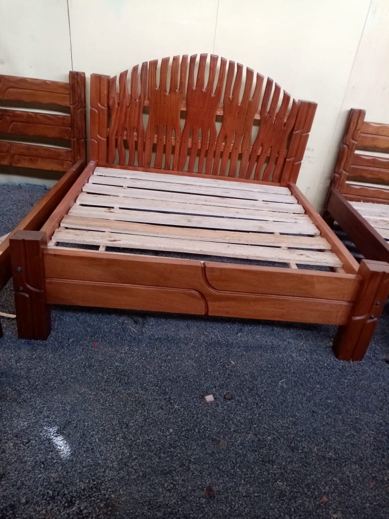 5×6, finger bed. Hardwood