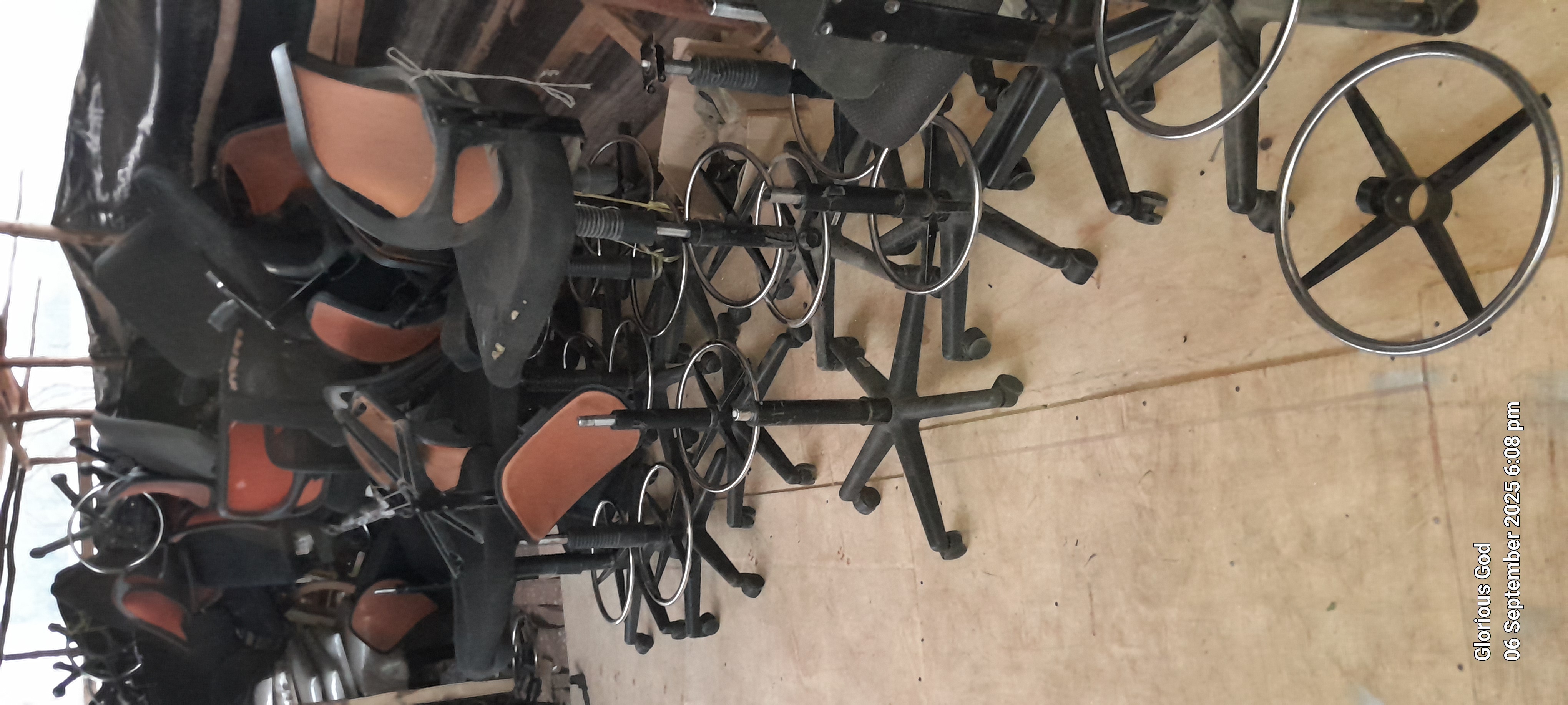 Office chairs repair , we repair all types of Office chairs at a range of costs according to the damage.