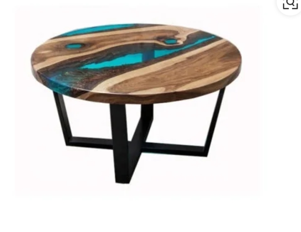 Coffee table made of epoxy resin.